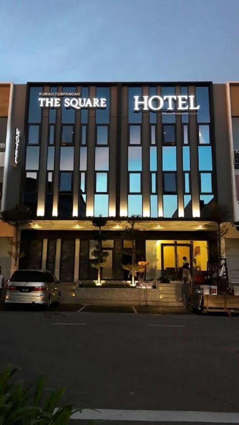 סקודאי The Square Hotel מראה חיצוני תמונה