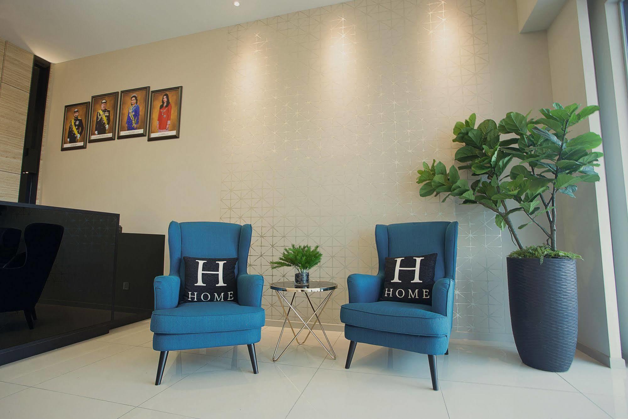 סקודאי The Square Hotel מראה חיצוני תמונה
