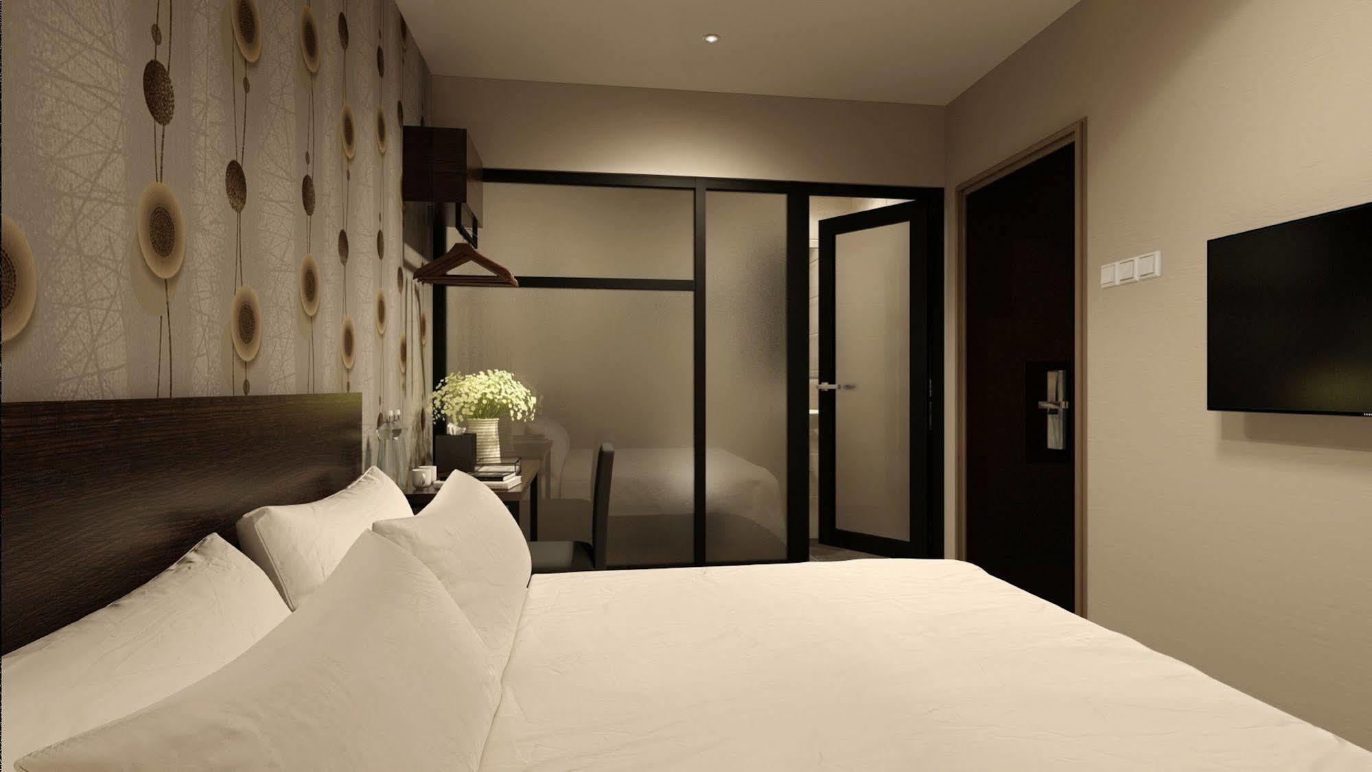 סקודאי The Square Hotel מראה חיצוני תמונה