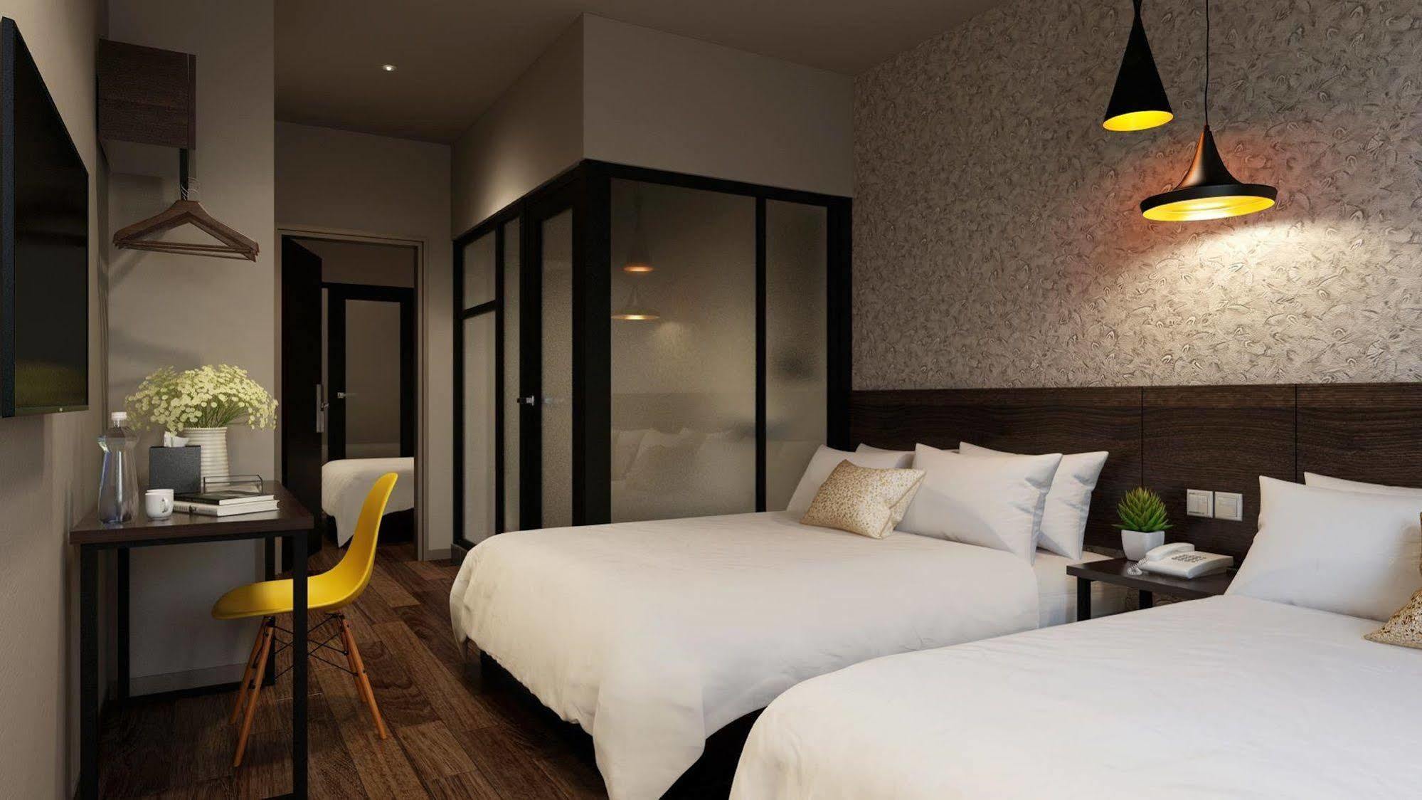 סקודאי The Square Hotel מראה חיצוני תמונה